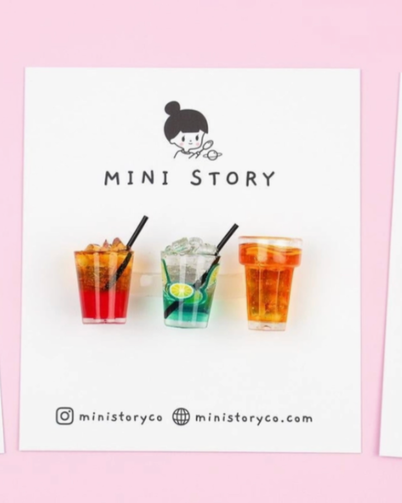 Two cards with 'Mini Story' branding and illustrations of drinks on a pink background.
